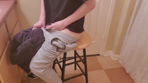 Fully Clothed Pissing Pregnant - Hold Poop Pants Public, Japanese Boys Peeing - Videosection.com