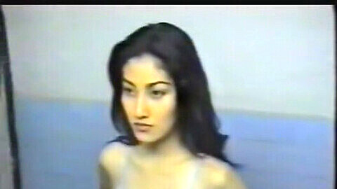 sesi pemotretan model indo Popular Videos - VideoSection
