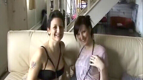 Amateur Mom And Daughter - Lesbian Mom Daughter Webcam, Amateur Mom Daughter Lesbian - Videosection.com